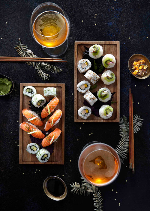 sushis et cidre eclaire par photographe culinaire paris