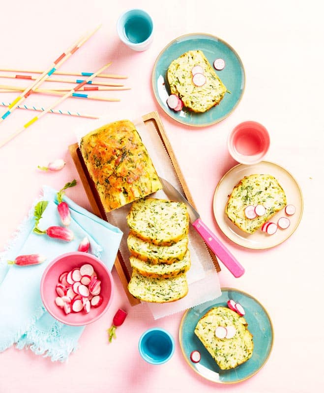 photographe culinaire spécialisé dans l'édition et magazine, variante cake radis