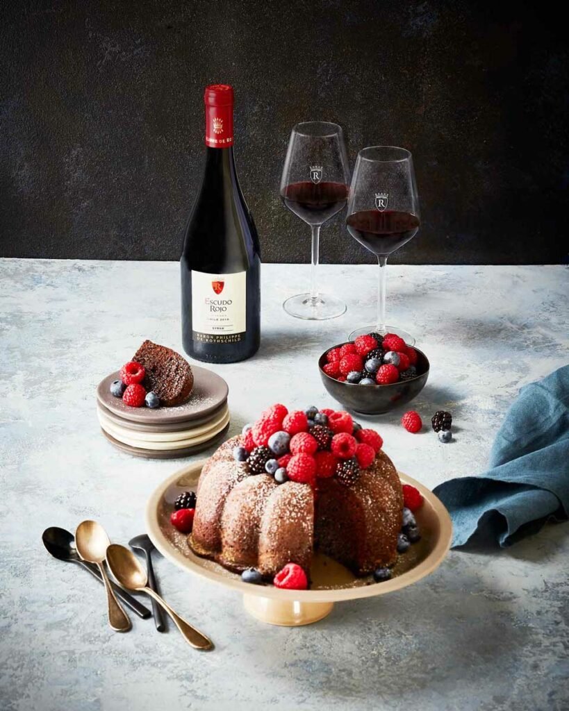 gateau au chocolat et fruits rouges et vin rouge, accord mets et vins