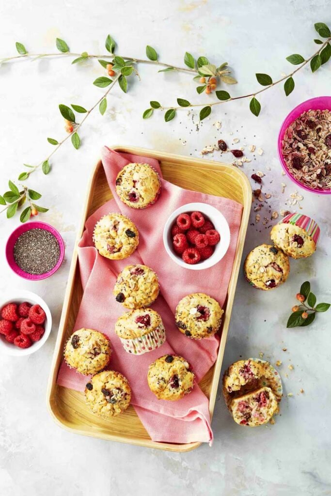 muffins à la framboises, graines de chia et granola